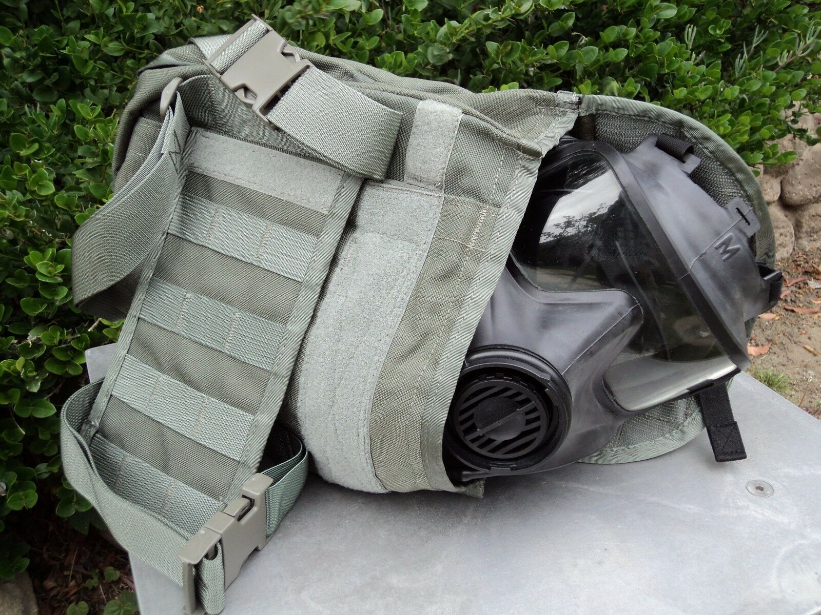 Avon Tactical Gas Mask Pouch/carrier - Military Issue W/drop-leg (thigh-straps)